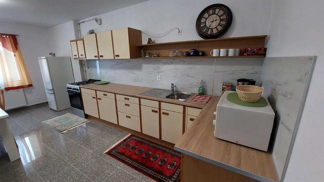 Casa Lucas Ξενοδοχείο Bradu  Εξωτερικό φωτογραφία